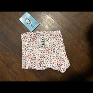 Fleo LRC sprinkles shorts medium NWT